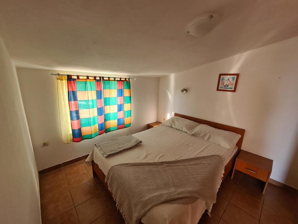 Apartments Niko Trogir Exterior photo
