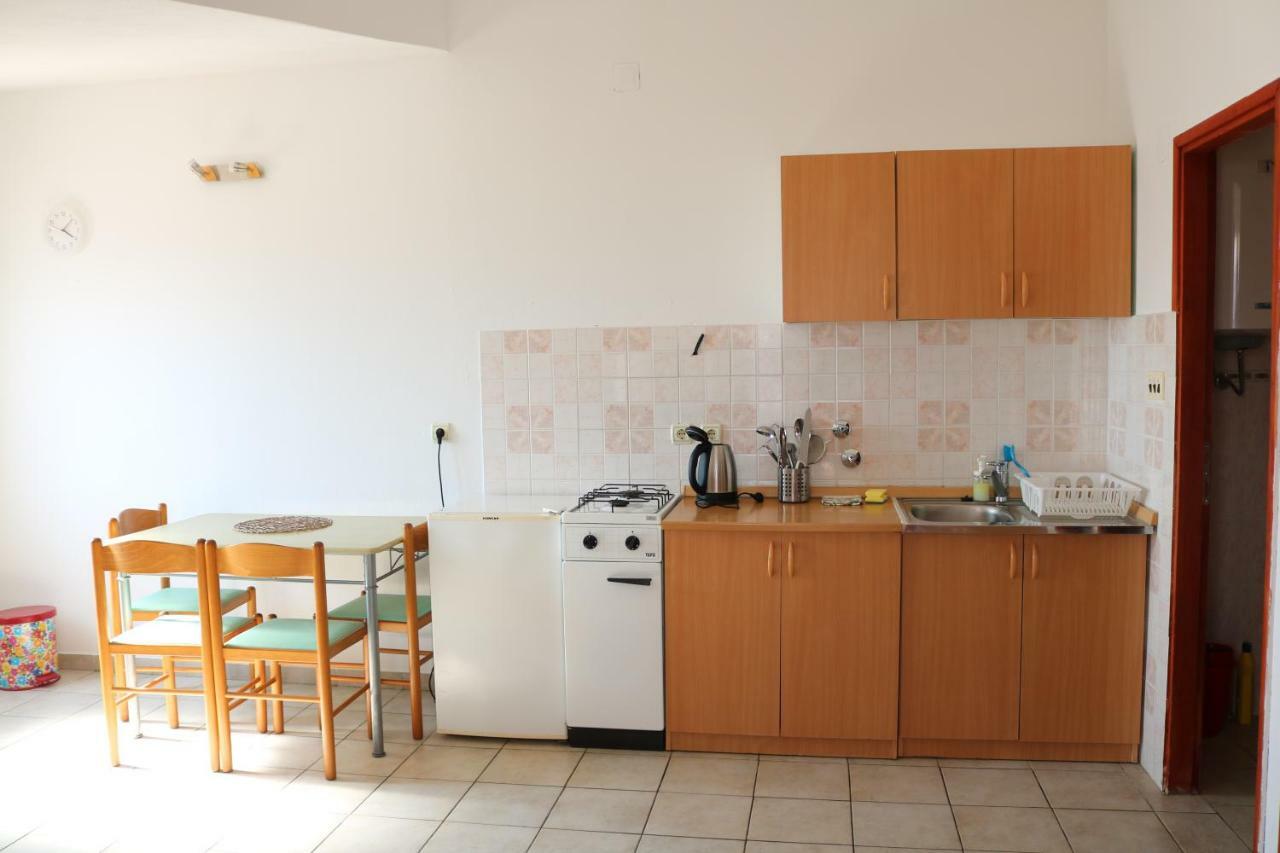 Apartments Niko Trogir Exterior photo