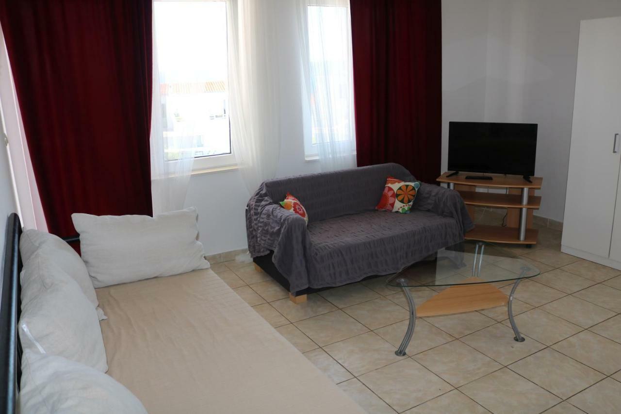 Apartments Niko Trogir Exterior photo
